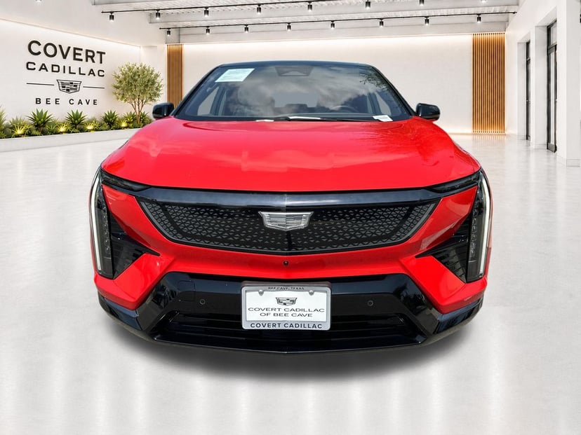 2025 Cadillac Optiq - Image 2
