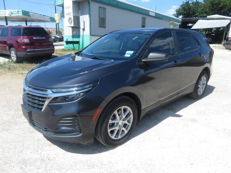 2022 Chevrolet Equinox - Image 2