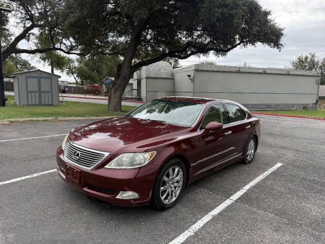 2007 Lexus LS - Image 1