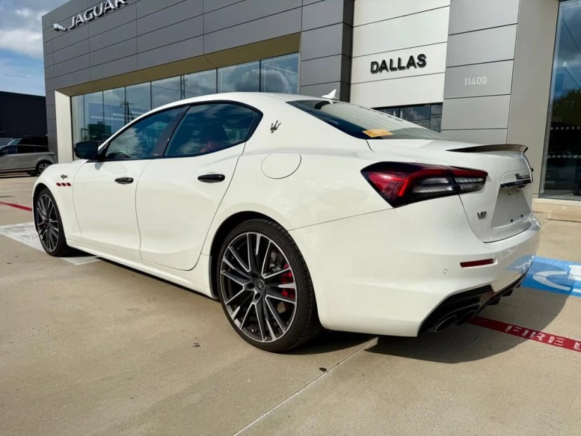 2023 Maserati Ghibli - Image 3