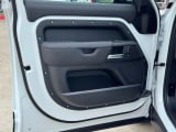 2026 Land Rover Defender - Preview 12