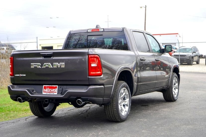 2026 Ram 1500 - Image 2