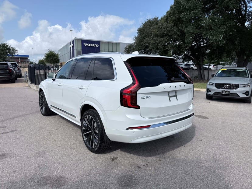 2026 Volvo XC90 - Image 3
