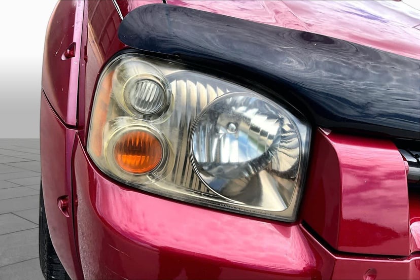 2002 Nissan Frontier - Image 1