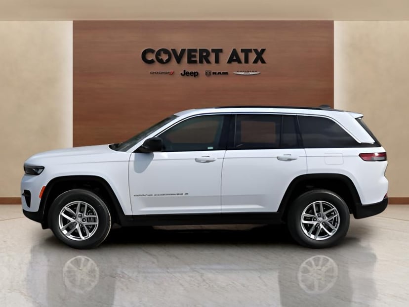 2026 Jeep Grand Cherokee - Image 2