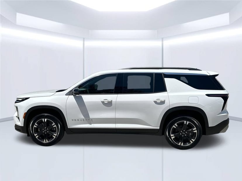 2027 Chevrolet Traverse - Image 1