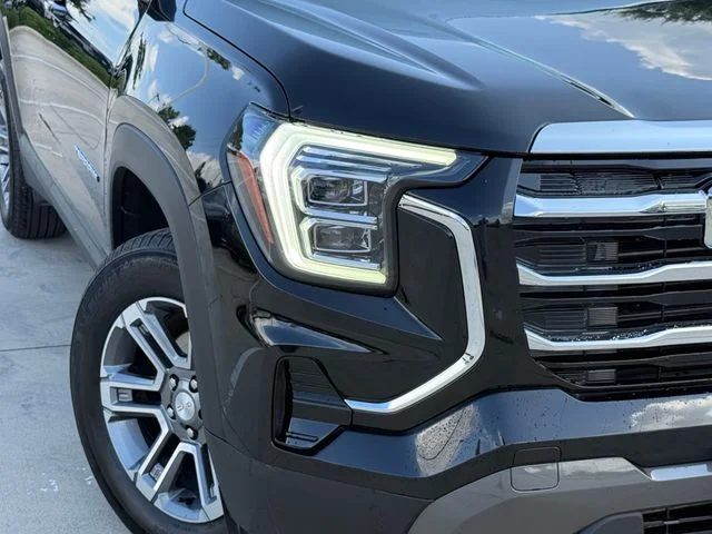2026 GMC Terrain - Image 3