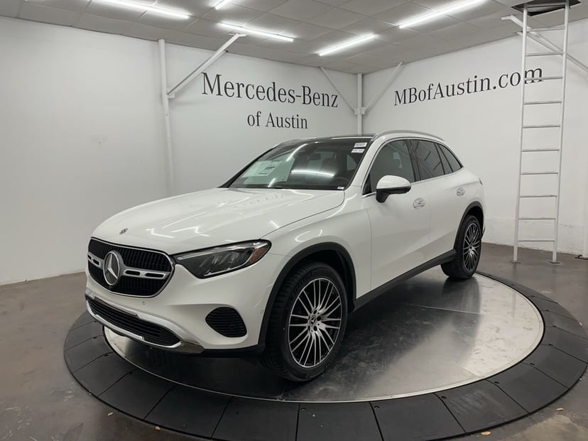 2026 Mercedes-Benz GLC - Image 2