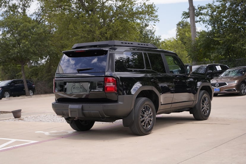 2025 Toyota Land Cruiser - Image 3