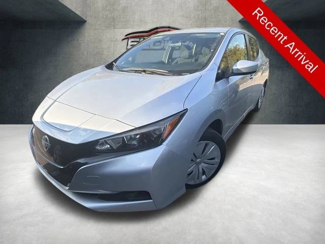 2025 Nissan Leaf - Image 1