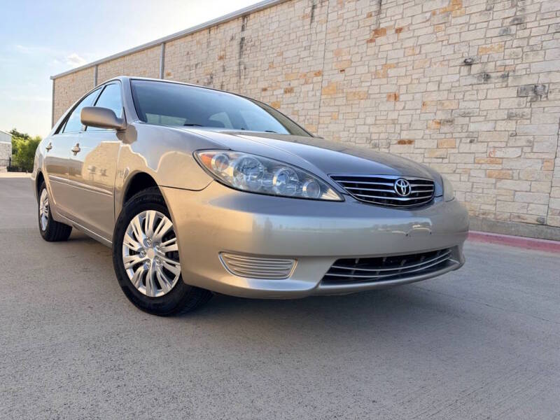 2005 Toyota Camry - Image 1