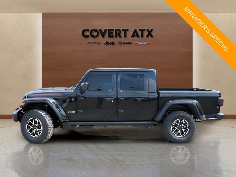 2026 Jeep Gladiator - Image 2