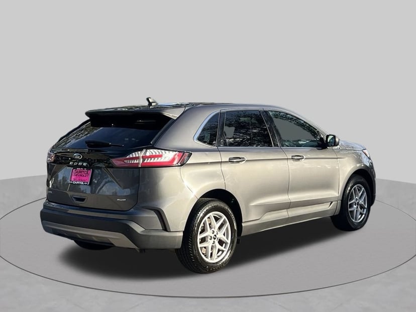 2024 Ford Edge - Image 3