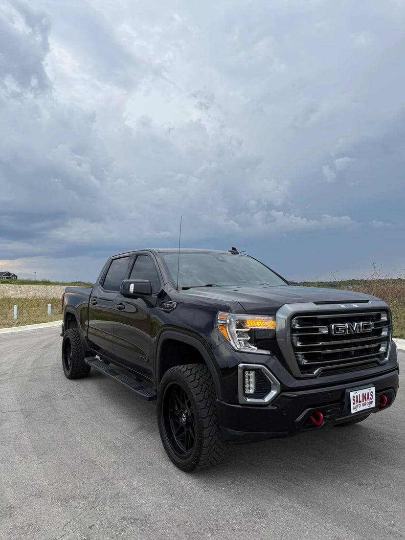 2020 GMC Sierra 1500 - Image 1