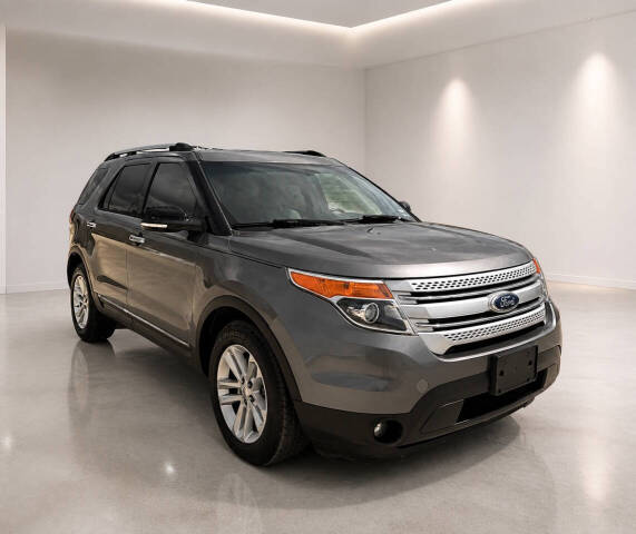 2014 Ford Explorer - Image 1