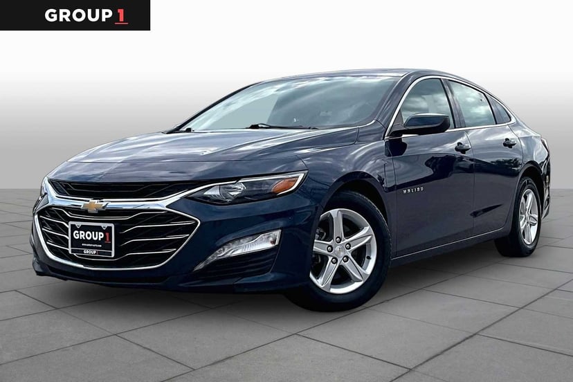 2022 Chevrolet Malibu - Image 1
