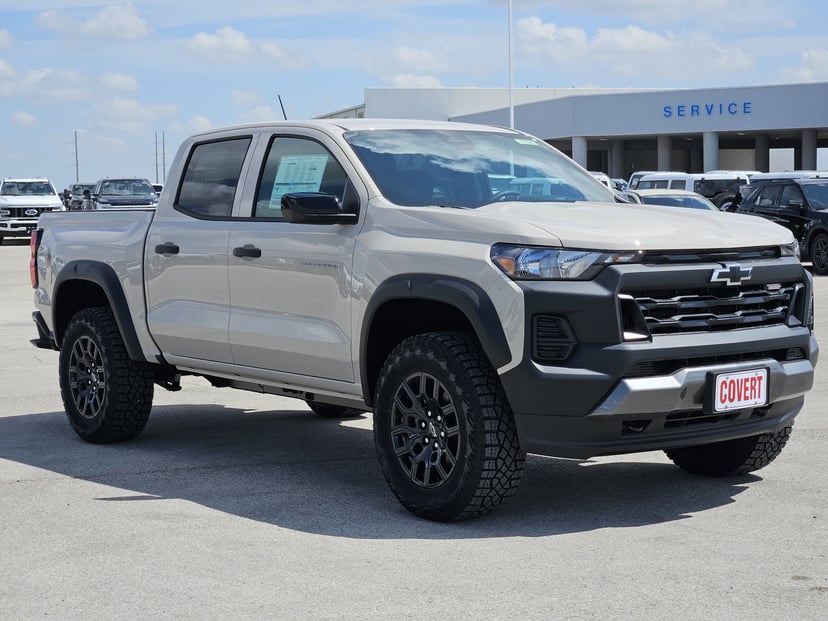 2026 Chevrolet Colorado - Image 2