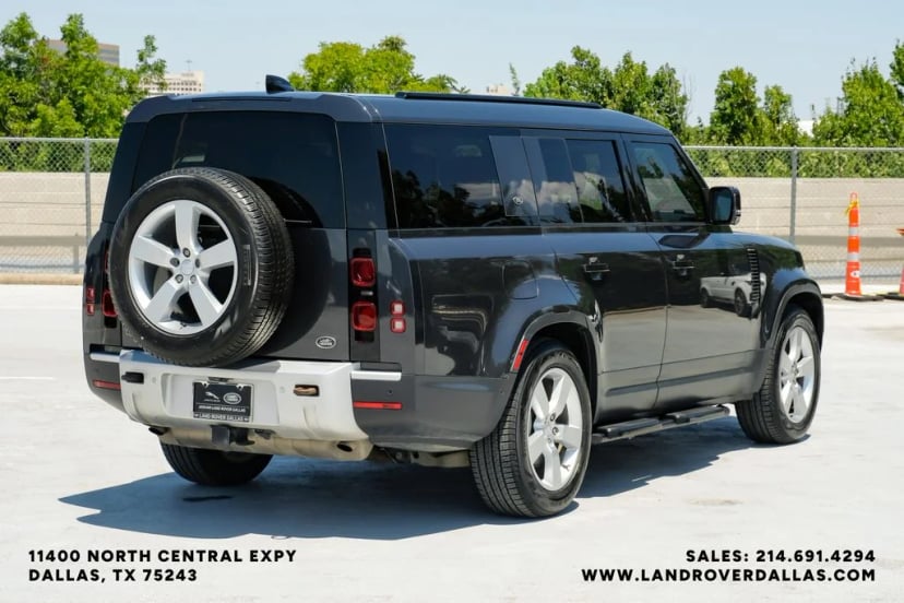 2023 Land Rover Defender - Image 3