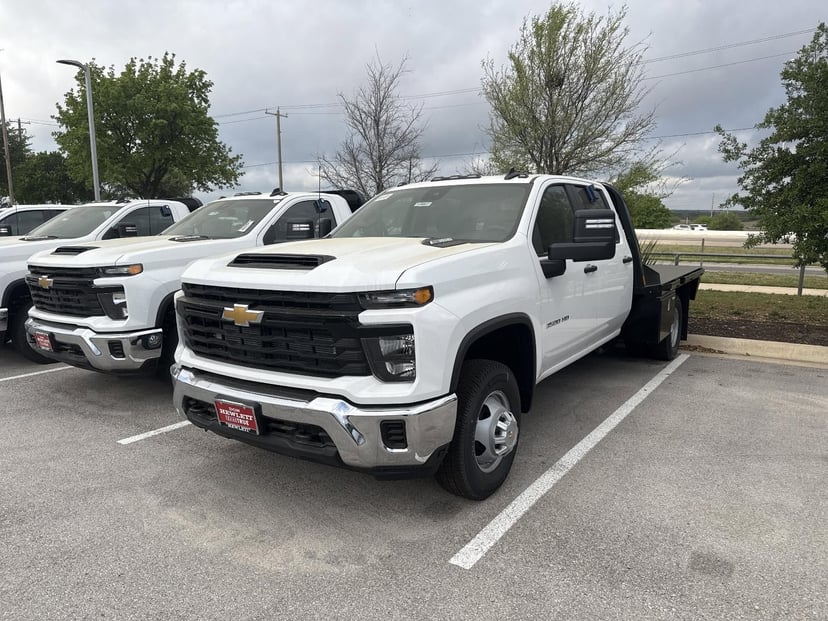 2026 Chevrolet Silverado 3500 HD - Image 1