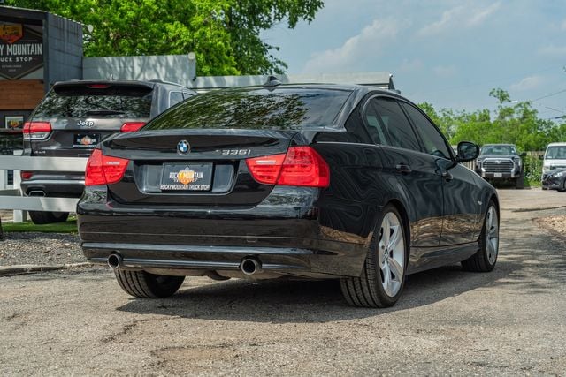 2009 BMW 335i - Image 3
