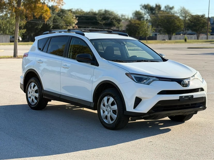 2017 Toyota RAV4 - Image 1