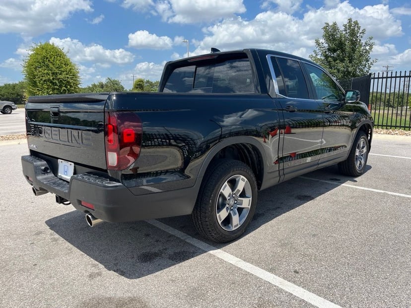 2026 Honda Ridgeline - Image 2