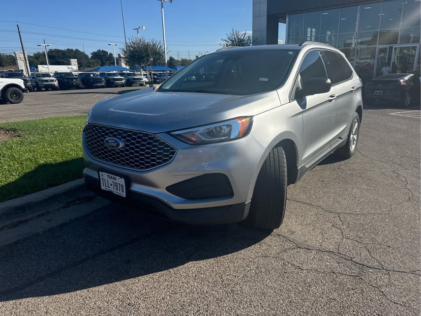 2023 Ford Edge - Image 1