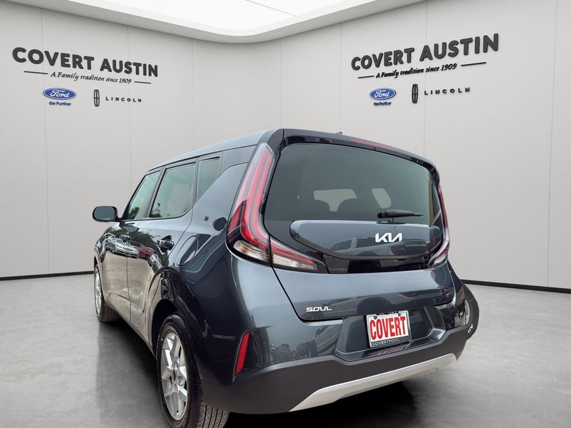 2025 Kia Soul - Image 2