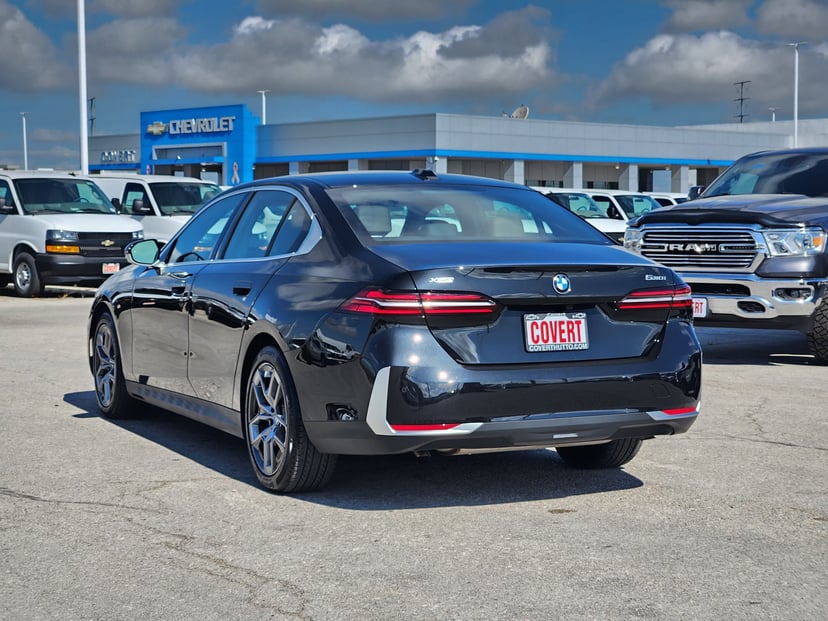 2026 BMW 5-series - Image 3