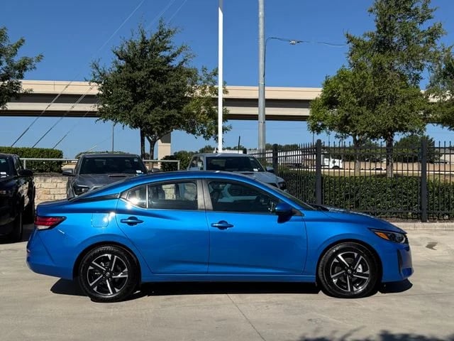 2024 Nissan Sentra - Image 2