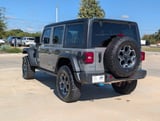 2023 Jeep Wrangler - Preview 4