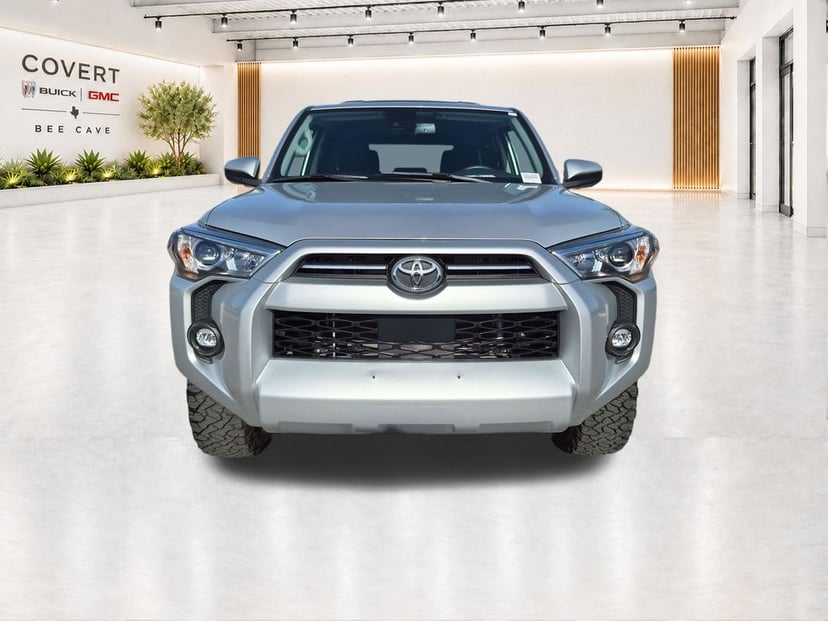 2023 Toyota 4runner - Image 3