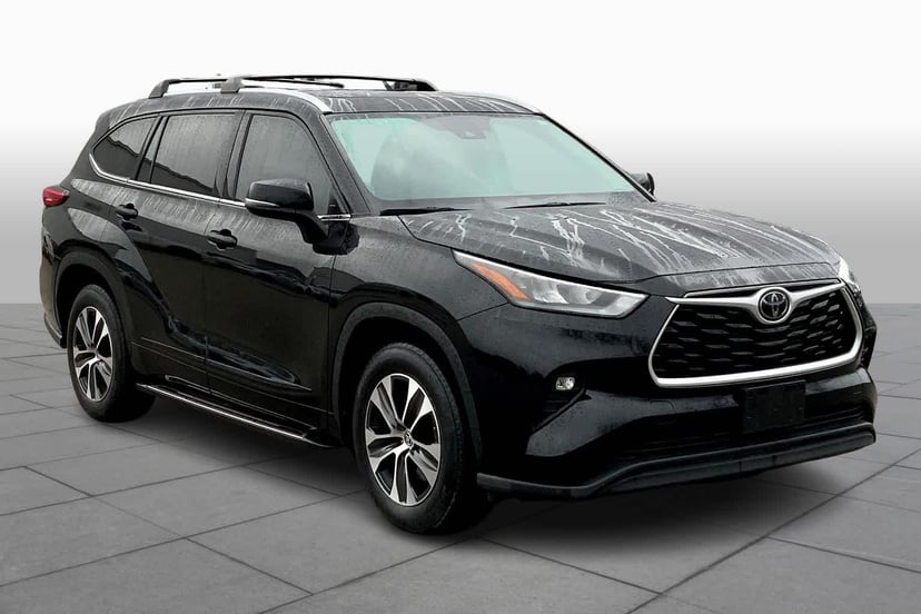 2020 Toyota Highlander - Image 1