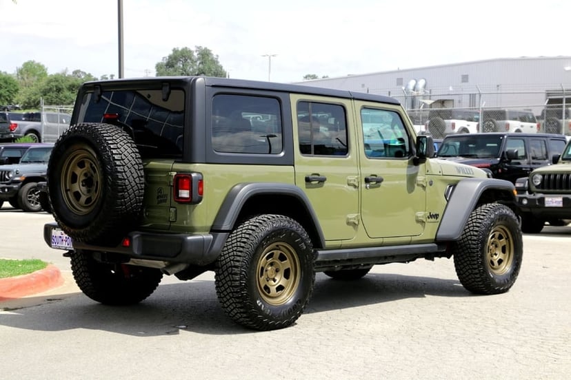 2025 Jeep Wrangler - Image 3