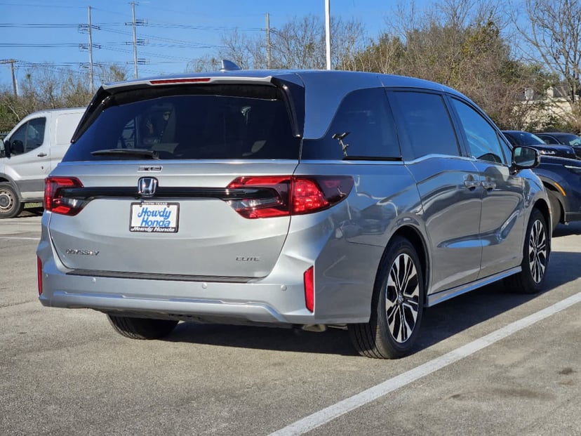 2026 Honda Odyssey - Image 3