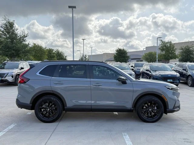 2025 Honda CR-V Hybrid - Image 3