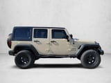 2011 Jeep Wrangler - Preview 4