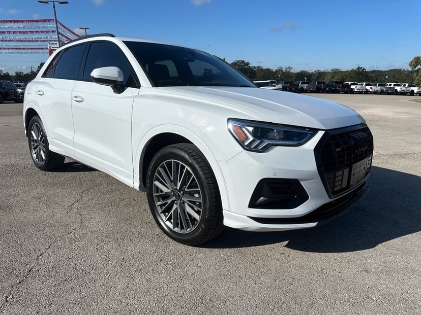 2023 Audi Q3 - Image 1