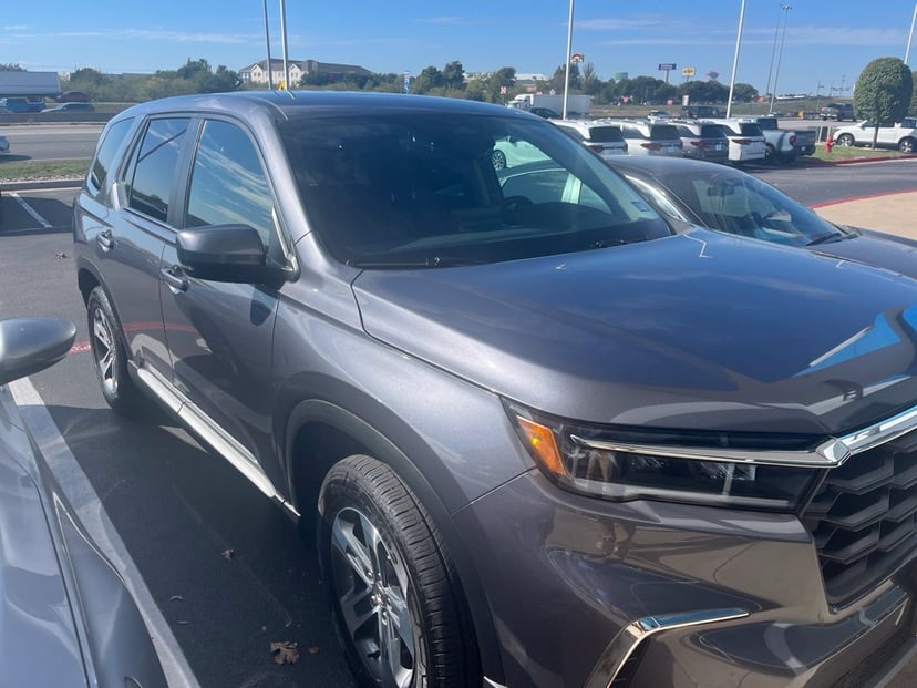 2025 Honda Pilot - Image 1