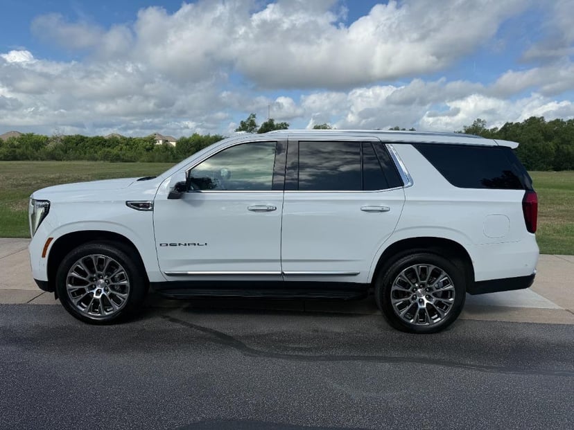 2025 GMC Yukon - Image 3