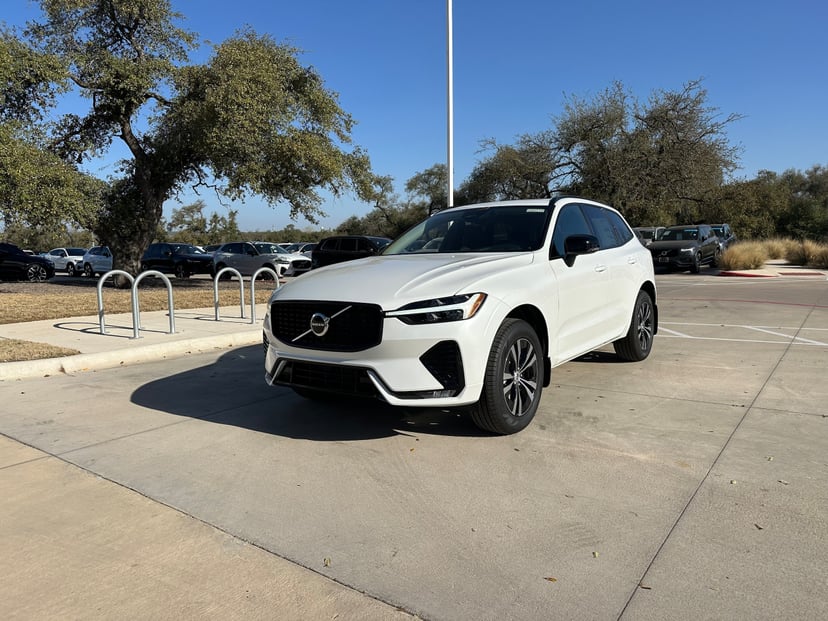 2025 Volvo XC60 - Image 1