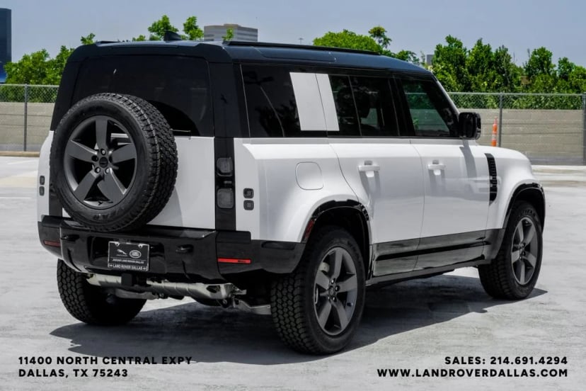 2026 Land Rover Defender 110 X-Dynamic SE 4D Sport Utility Fuji White - Image 2