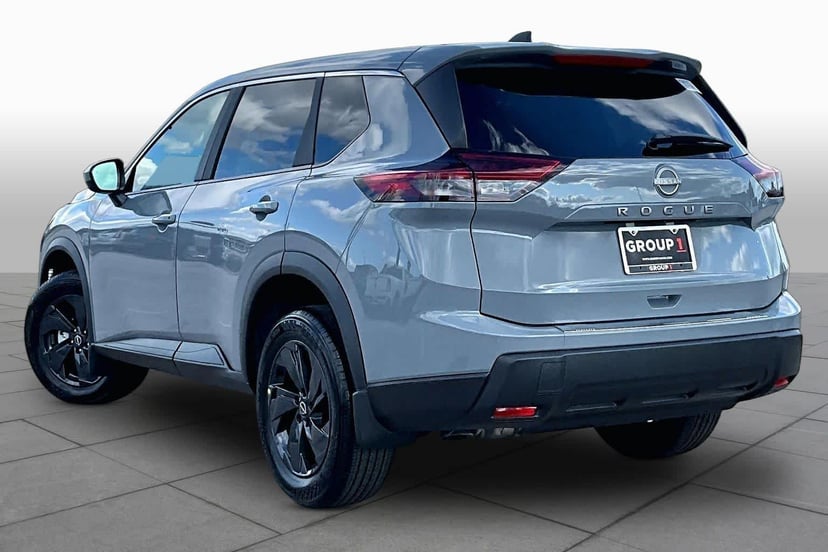 2027 Nissan Rogue - Image 1