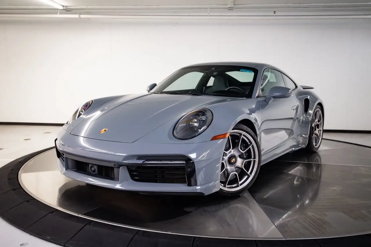 2025 Porsche 911 - Image 1