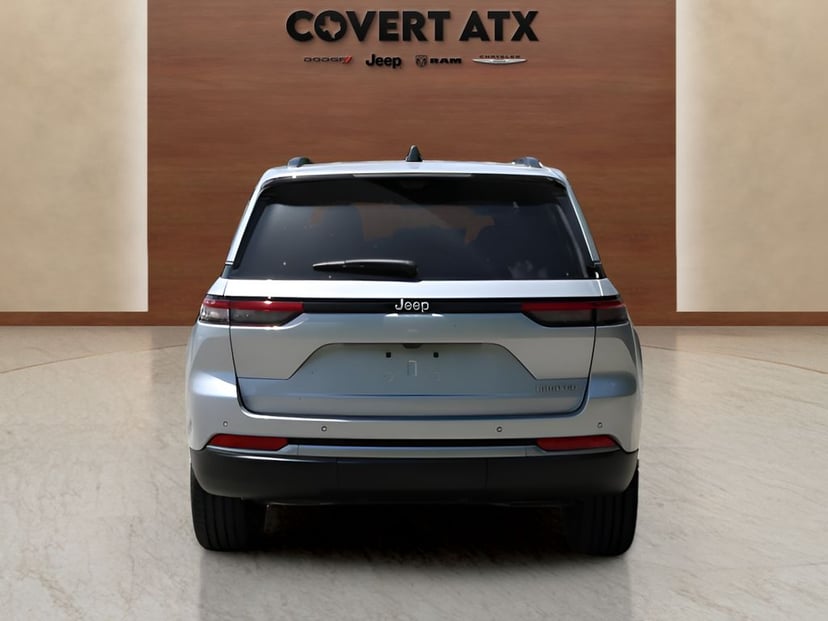 2026 Jeep Grand Cherokee - Image 1