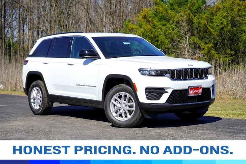 2026 Jeep Grand Cherokee - Image 2