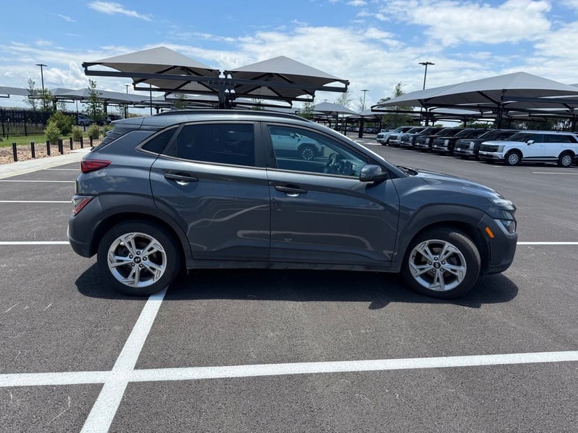 2022 Hyundai Kona - Image 2