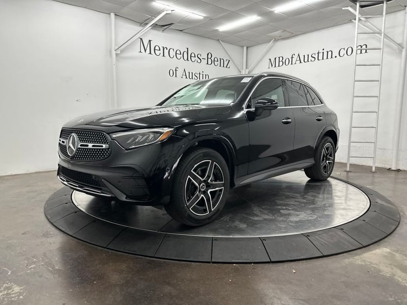 2026 Mercedes-Benz GLC - Image 2