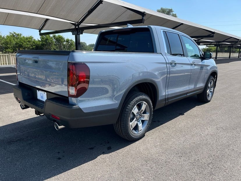 2026 Honda Ridgeline - Image 3