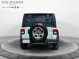 2024 Jeep Wrangler - Preview 15